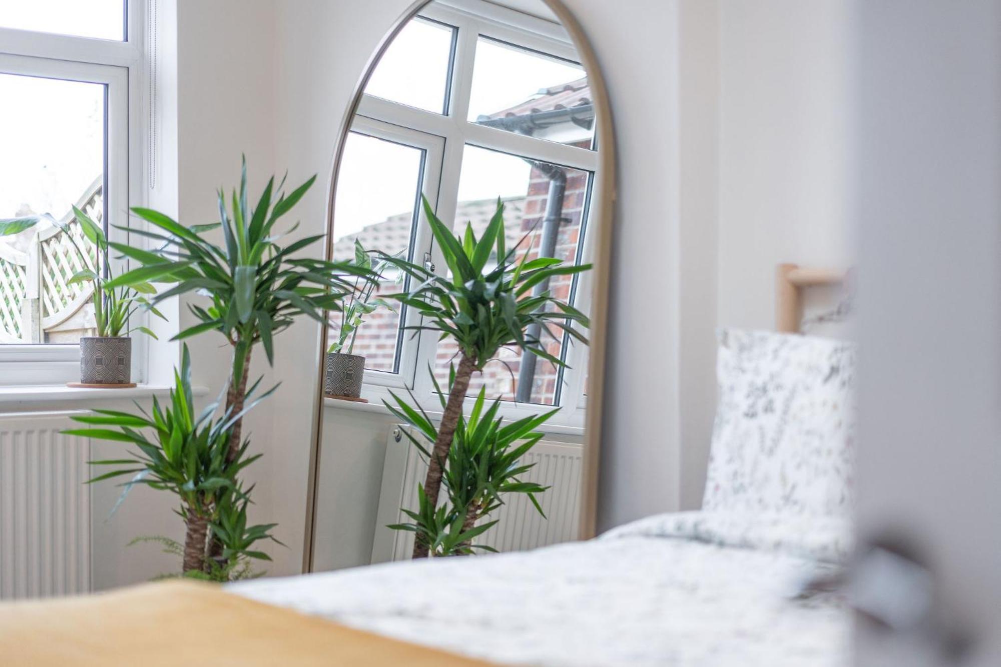 Nature Inspired With 3 - 10 Mins From Manchester Airport * Timperley